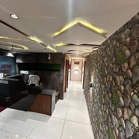 Prime View Hotel Ахмедабад Екстер'єр фото